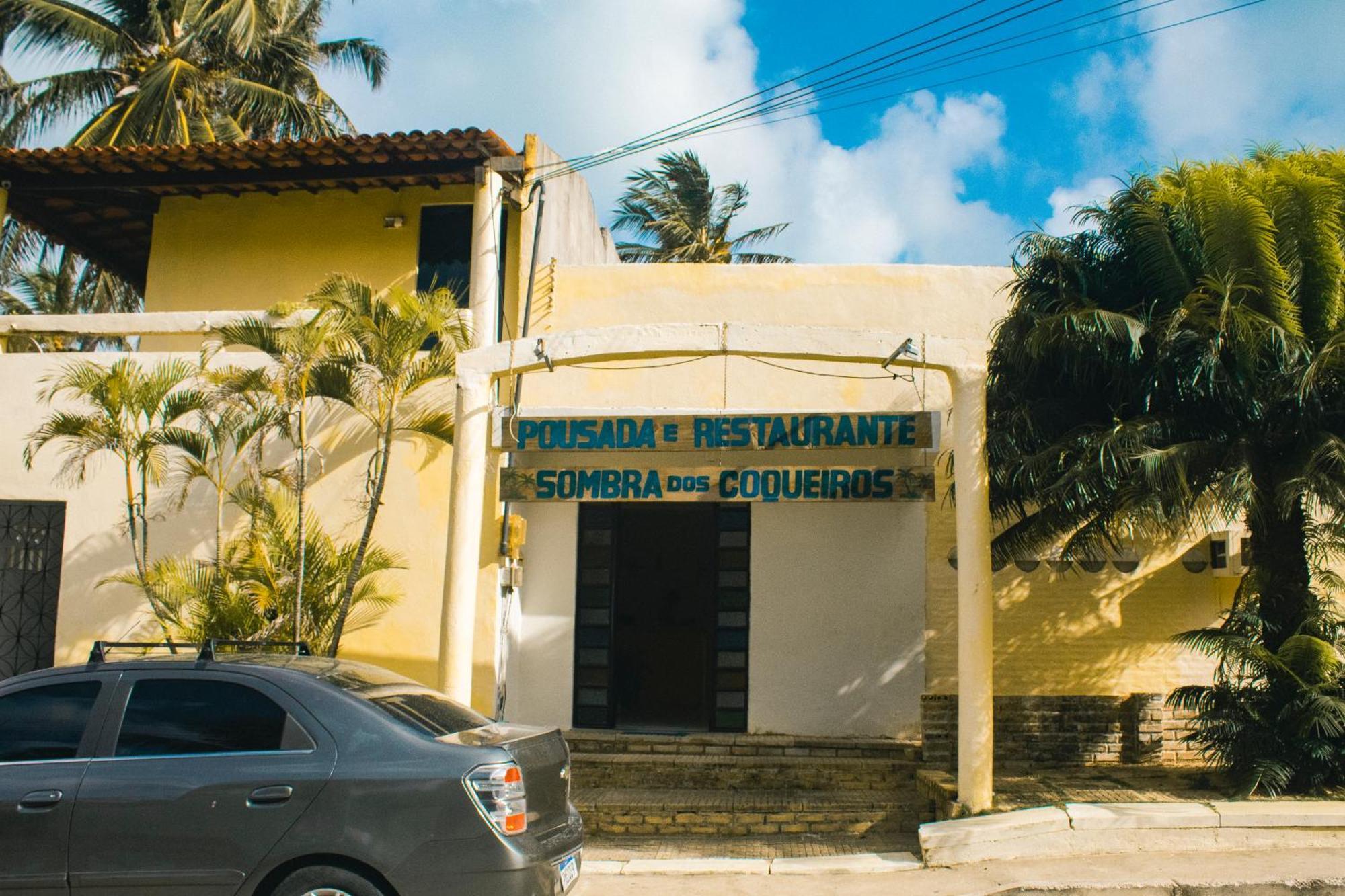 Pousada E Restaurante Sombra Dos Coqueiros Trairi Bagian luar foto