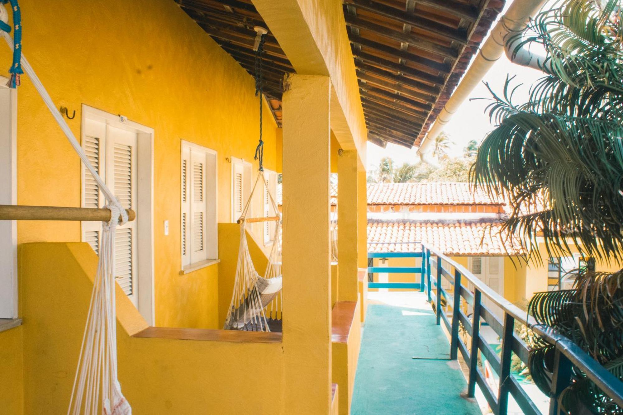 Pousada E Restaurante Sombra Dos Coqueiros Trairi Bagian luar foto