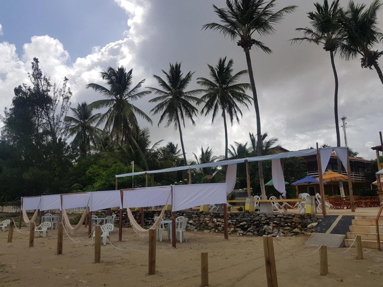 Pousada E Restaurante Sombra Dos Coqueiros Trairi Bagian luar foto